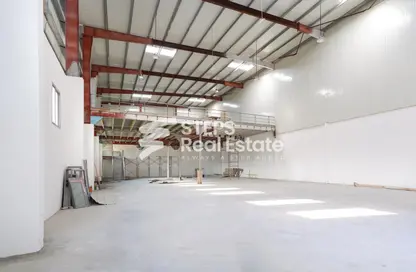 Warehouse - Studio for rent in East Industrial Street - Birkat Al Awamer - Al Wakra