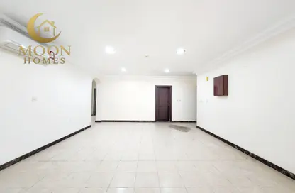 Apartment - 3 Bedrooms - 3 Bathrooms for rent in Muntazah 7 - Al Muntazah - Doha