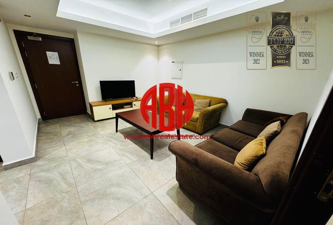 Apartment - 2 Bedrooms - 1 Bathroom for rent in Al Darwish Building - Al Sadd - Al Sadd - Doha