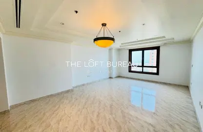 Apartment - 2 Bedrooms - 3 Bathrooms for rent in West Porto Drive - Porto Arabia - The Pearl Island - Doha