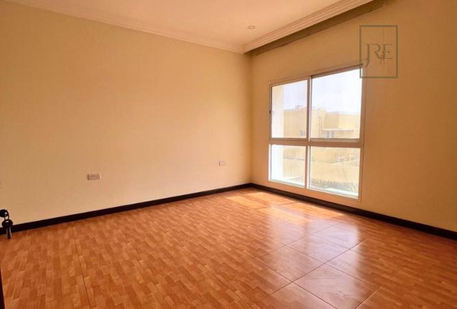 931549 - Property Image 2