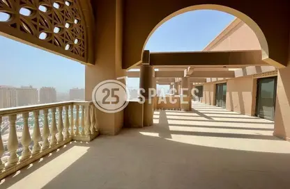 (بنتهاوس  (روف - 5 غرف نوم - 6 حمامات للبيع في طريق بورتو الغربي - بورتو أرابيا - جزيرة اللؤلؤة - الدوحة