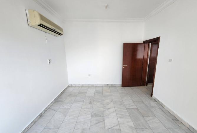 931150 - Property Image 3