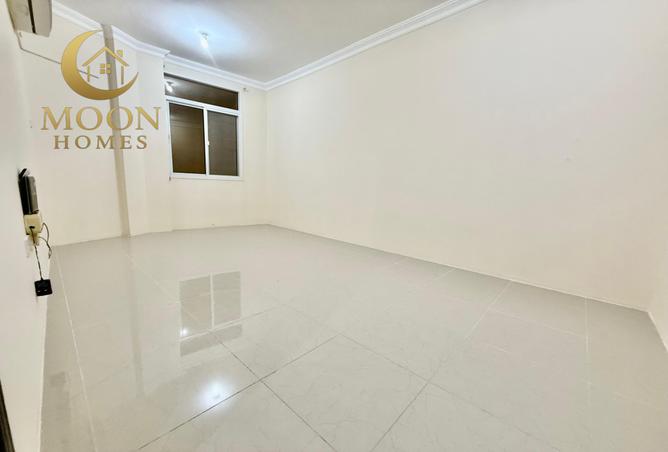 976678 - Property Image 3