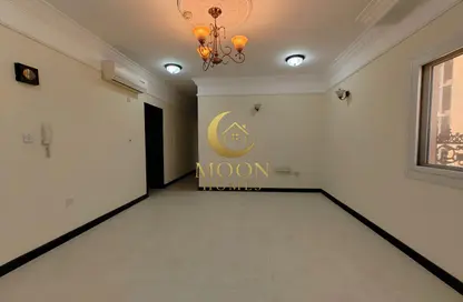 Apartment - 2 Bedrooms - 2 Bathrooms for rent in Fereej Bin Mahmoud North - Fereej Bin Mahmoud - Doha