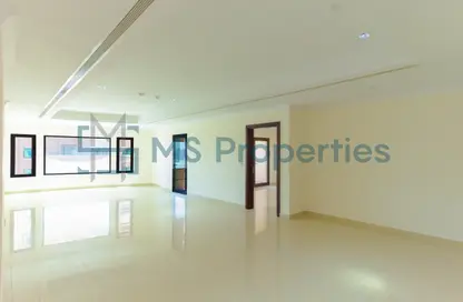 Apartment - 1 Bedroom - 2 Bathrooms for rent in West Porto Drive - Porto Arabia - The Pearl Island - Doha