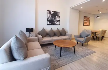Apartment - 2 Bedrooms - 3 Bathrooms for rent in Marina Tower 07 - Marina District - Lusail