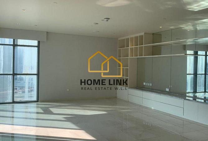 929106 - Property Image 2