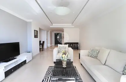 Apartment - 2 Bedrooms - 3 Bathrooms for rent in East Porto Drive - Porto Arabia - The Pearl Island - Doha