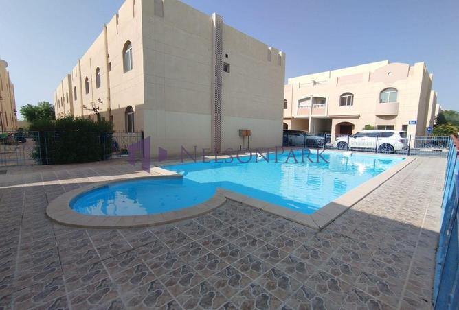 983698 - Property Image 3