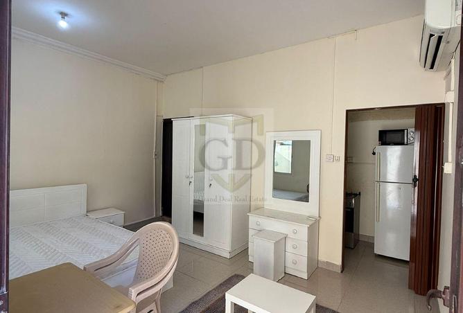 892282 - Property Image 2