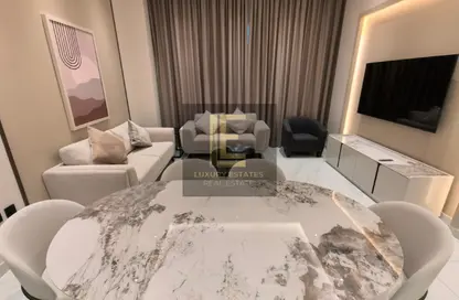 Apartment - 3 Bedrooms - 4 Bathrooms for sale in Vera - Lusail