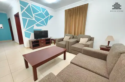 Apartment - 2 Bedrooms - 2 Bathrooms for rent in Al Mansoura - Al Mansoura - Doha