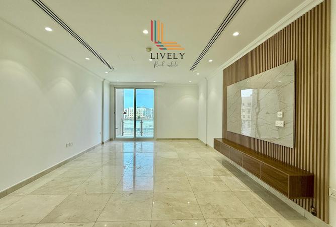 947597 - Property Image 2