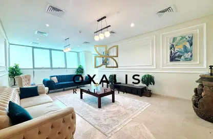 شقة - 3 غرف نوم - 4 حمامات للايجار في برج زجزاج  ب - أبراج زجزاج - الخليج الغربي - الدوحة