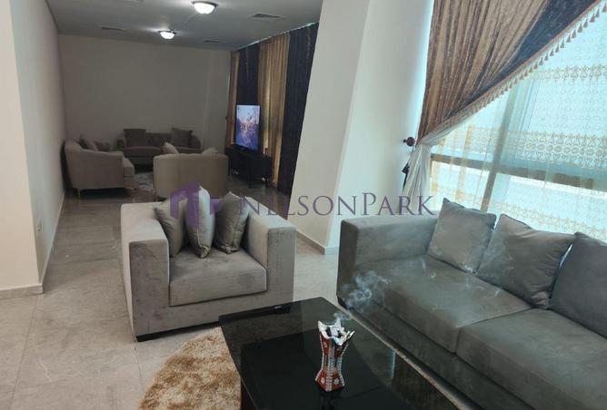 989819 - Property Main Image