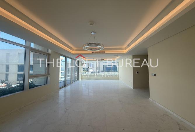 964647 - Property Image 2