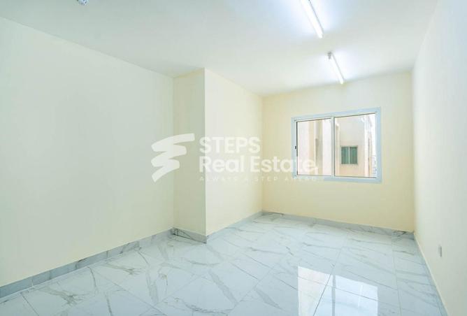 967198 - Property Main Image