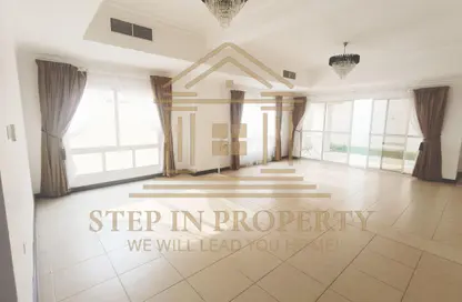 مجمع سكني - 4 غرف نوم - 5 حمامات للايجار في شارع الوعب - الوعب - الدوحة