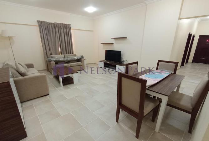 806682 - Property Image 2