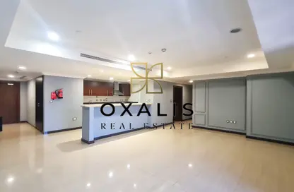 Apartment - 2 Bedrooms - 2 Bathrooms for rent in Tower 20 - Porto Arabia - The Pearl Island - Doha