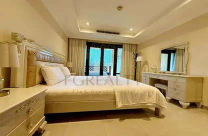 Townhouse - 2 Bedrooms - 3 Bathrooms for sale in East Porto Drive - Porto Arabia - The Pearl Island - Doha
