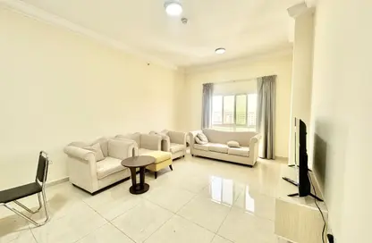 Apartment - 1 Bedroom - 2 Bathrooms for rent in Al Sadd Road - Al Sadd - Doha