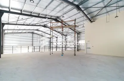 Warehouse - Studio for rent in East Industrial Street - Birkat Al Awamer - Al Wakra