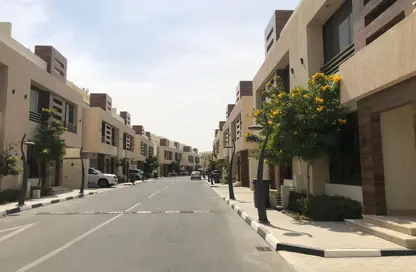 مجمع سكني - 5 غرف نوم - 4 حمامات للايجار في شارع المطار القديم - طريق المطار القديم - الدوحة