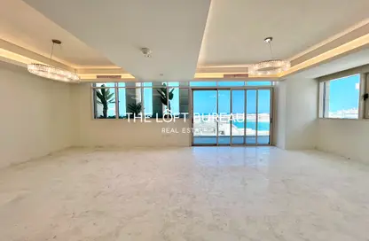 Duplex - 4 Bedrooms - 5 Bathrooms for sale in Gewan Island - The Pearl Island - Doha