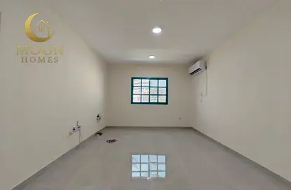Apartment - 2 Bedrooms - 2 Bathrooms for rent in Umm Ghwailina Comm - Umm Ghuwalina - Umm Ghuwailina - Doha Apartment - 2 Bedrooms - 2 Bathrooms for rent in Umm Ghwailina Comm - Umm Ghuwalina - Umm Ghuwailina - Doha