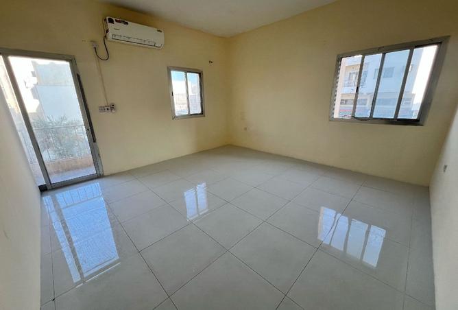 960695 - Property Main Image