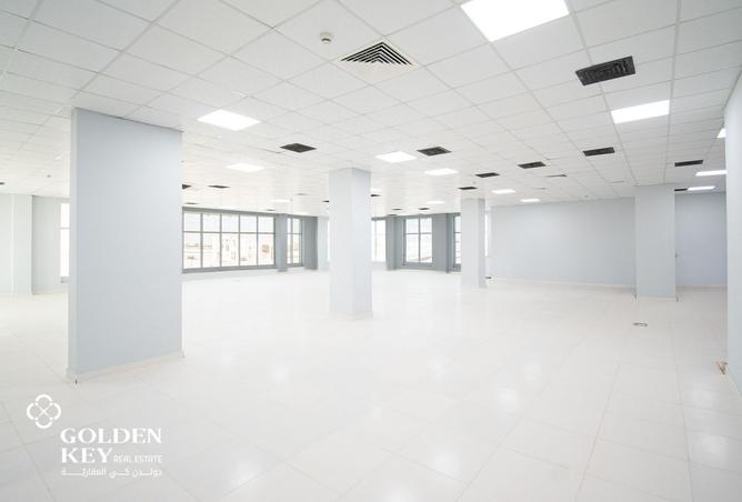 958811 - Property Image 2