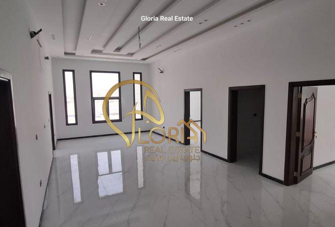 924664 - Property Image 2