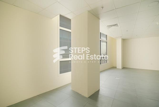 931052 - Property Image 2