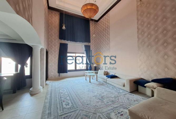 949412 - Property Image 3