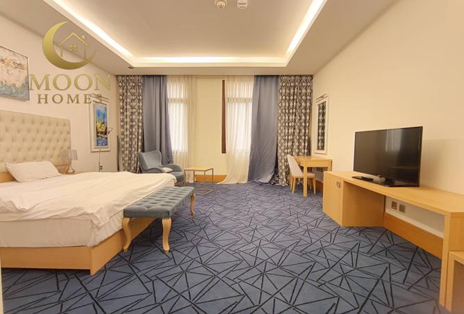 996559 - Property Image 2