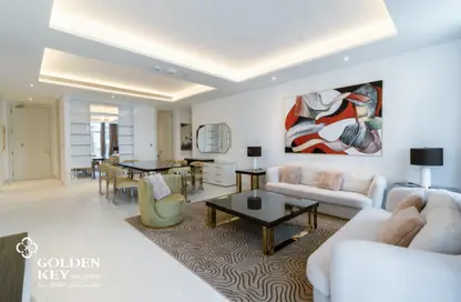 Apartment - 3 Bedrooms - 5 Bathrooms for rent in Floresta Gardens - Floresta Gardens - The Pearl Island - Doha