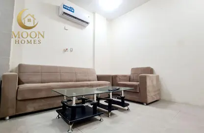 Apartment - 1 Bedroom - 2 Bathrooms for rent in Umm Ghuwailina 4 - Umm Ghuwailina - Doha Apartment - 1 Bedroom - 2 Bathrooms for rent in Umm Ghuwailina 4 - Umm Ghuwailina - Doha
