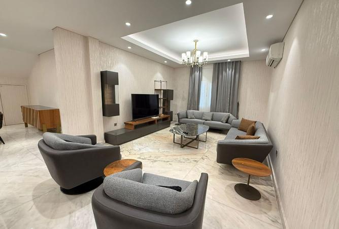 988671 - Property Image 3