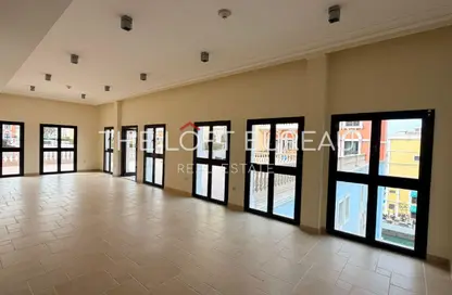 Apartment - 3 Bedrooms - 4 Bathrooms for rent in Teatro - Qanat Quartier - The Pearl Island - Doha