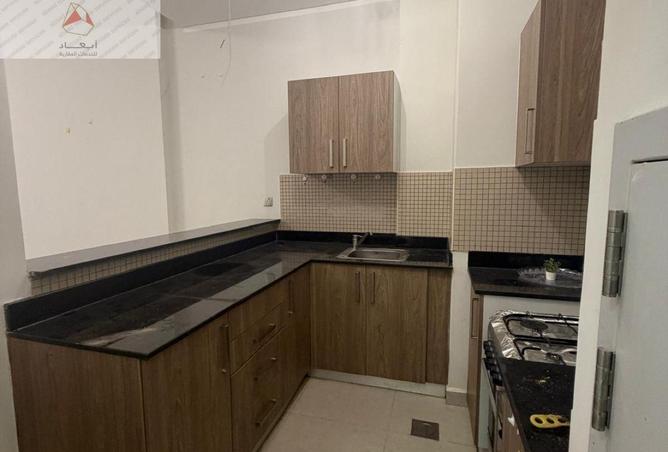 990527 - Property Image 2