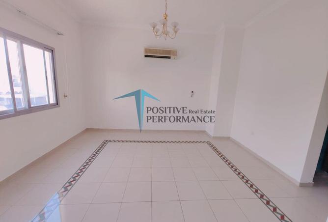 978437 - Property Image 3