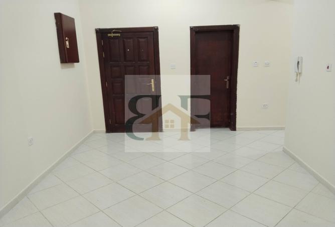 953225 - Property Image 2