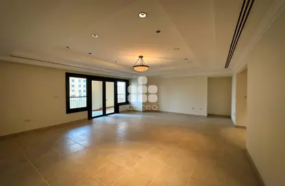 Apartment - 4 Bedrooms - 5 Bathrooms for rent in Tower 6 - Porto Arabia - The Pearl Island - Doha