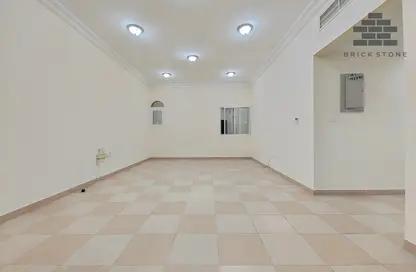 Apartment - 3 Bedrooms - 3 Bathrooms for rent in Al Jazeera Street - Fereej Bin Mahmoud North - Fereej Bin Mahmoud - Doha