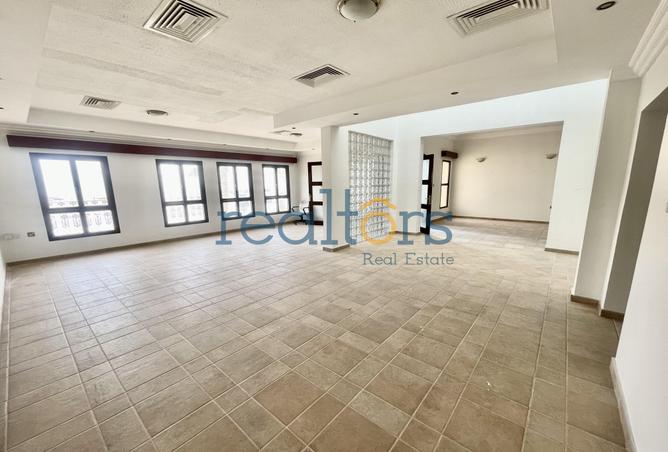 933354 - Property Image 3