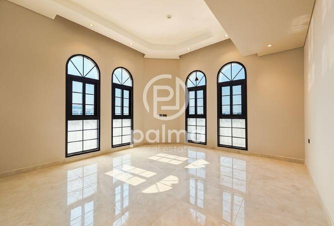 969849 - Property Image 3