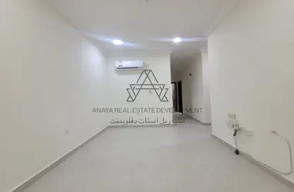 شقة - 2 غرف نوم - 2 حمامات للايجار في 35 بن عمران - فريج بن عمران - الدوحة