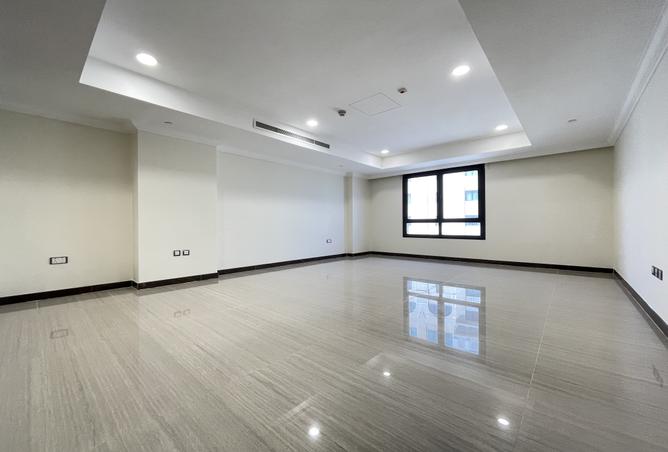 960585 - Property Image 2